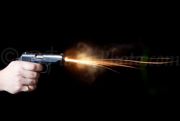 Выстрел пистолета