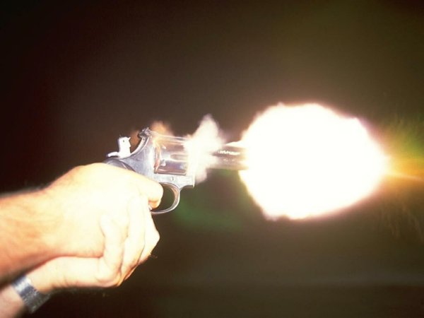 Вспышка из пистолета