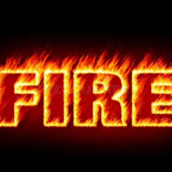 Надпись Fire в огне