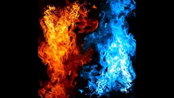 Красное и синее пламя