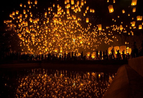 Yi Peng Lantern Festival (фестиваль фонариков) в Таиланде