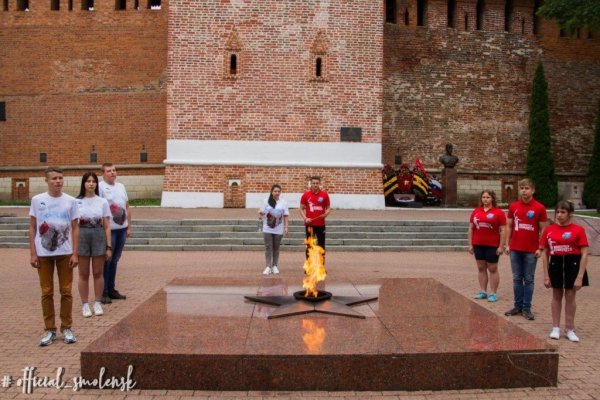Смоленск вечный огонь в сквере памяти героев