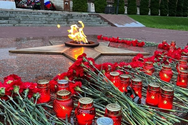 Минута молчания свеча