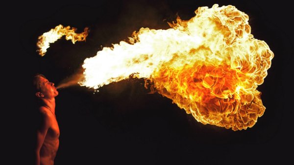 Огонь изо рта