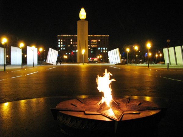 Мемориальный комплекс вечный огонь Тюмень