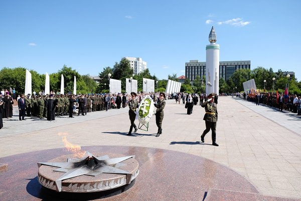 Вечный огонь Тюмень площадь памяти