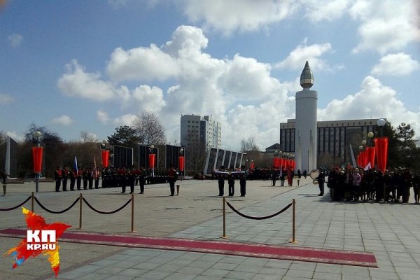 Тюмень вечный огонь Мельникайте