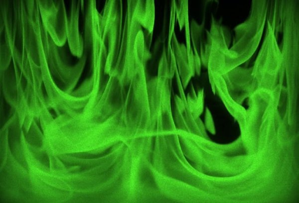Пламя зеленого цвета
