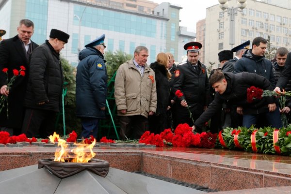 Площадь памяти героев Краснодар