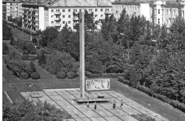 Сквер площадь героев, Дзержинск