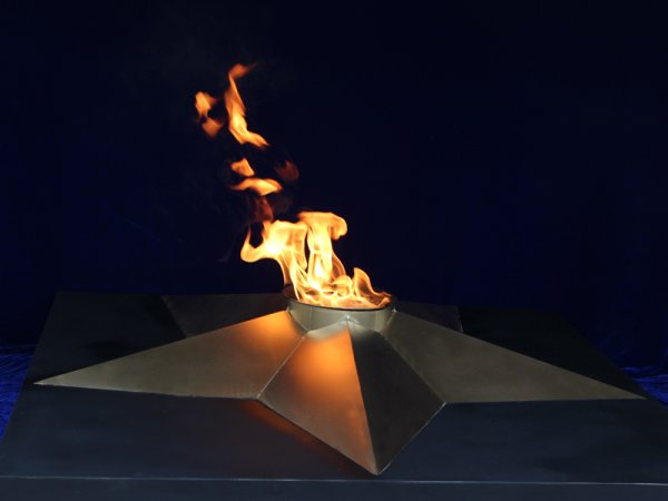 Звезда с пламенем