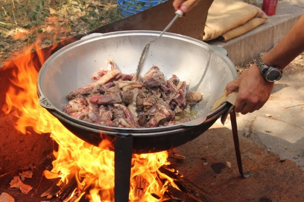 Казаны для плова на костре