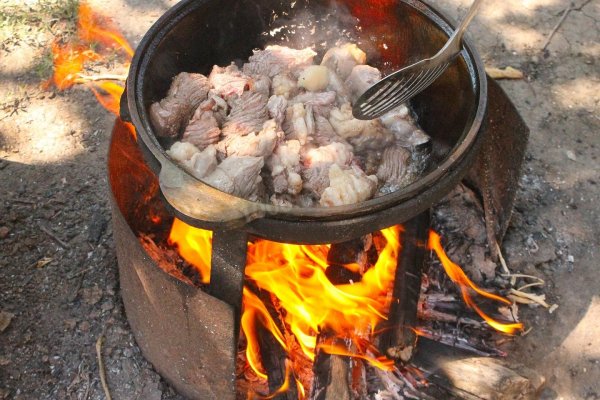 Плов в казане на костре из говядины пошаговый
