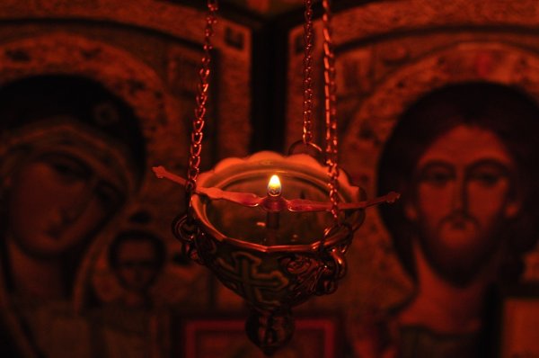 Неугасимая лампада в храме Христа