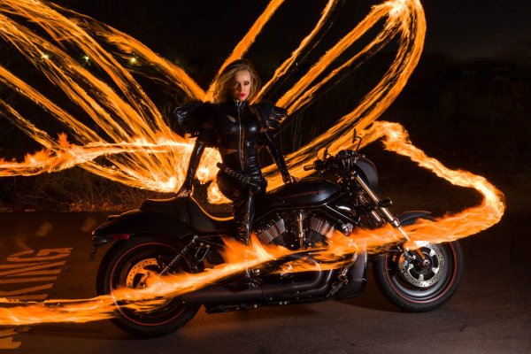 Yamaha v Max Призрачный гонщик