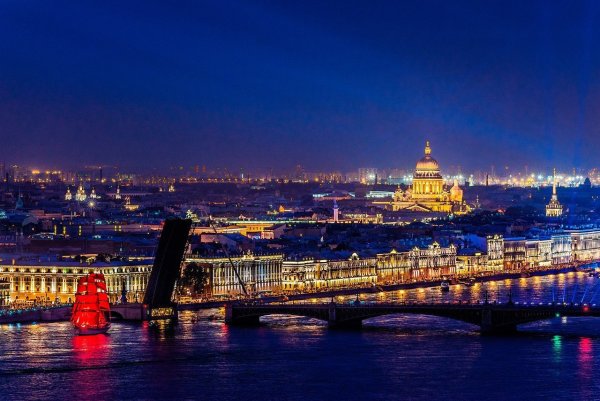 Ночные виды Санкт-Петербурга
