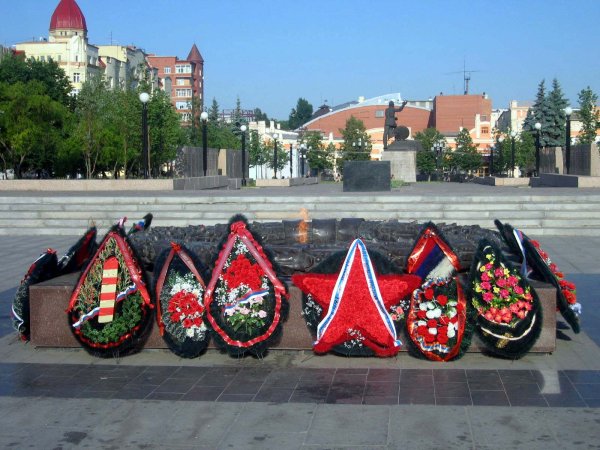 Мемориал вечный огонь Челябинск