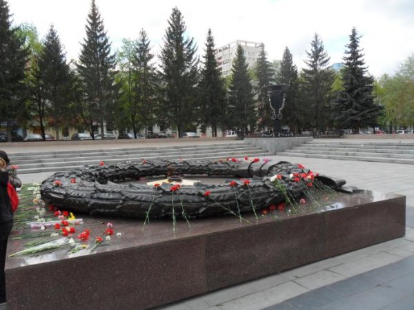Памятник «вечный огонь» Челябинс