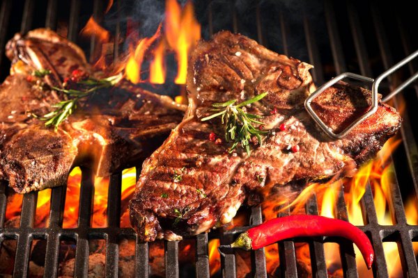 Мясо на мангале