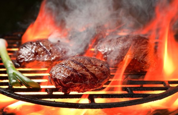 Мясо на открытом огне
