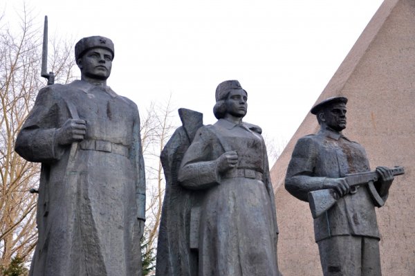 Монумент Победы в Архангельске