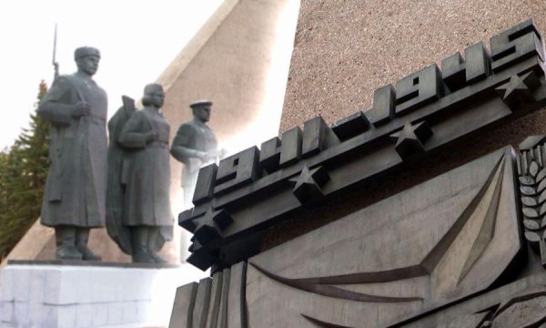Памятник Победы в Архангельске