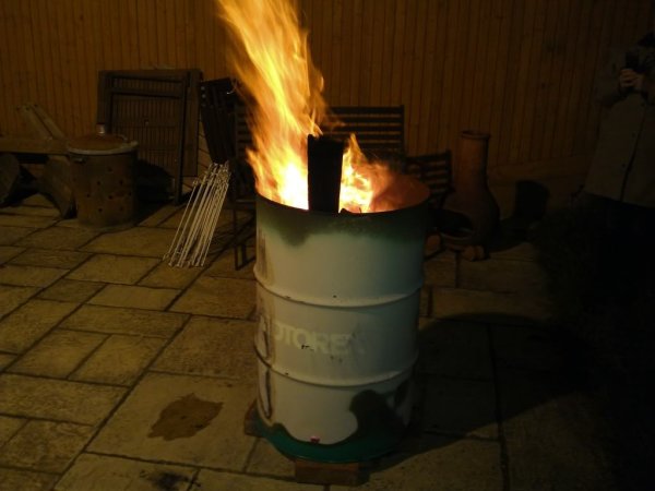 Бочка с огнем
