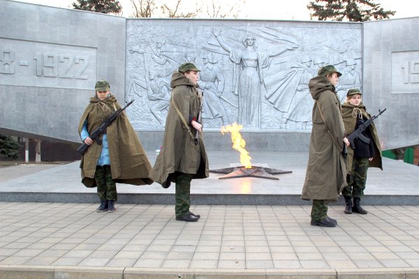 Иркутск вечный огонь караул