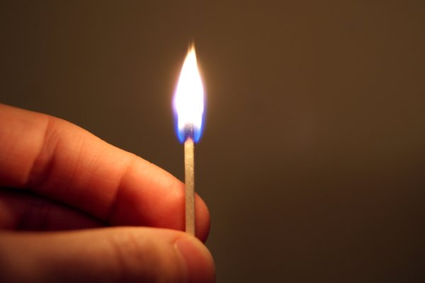 Горение спички