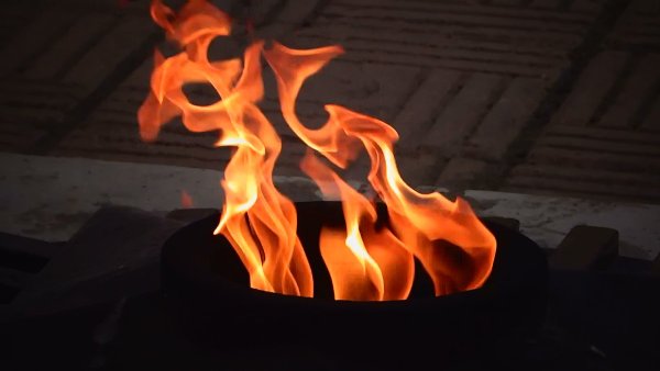 Языки пламени для вечного огня