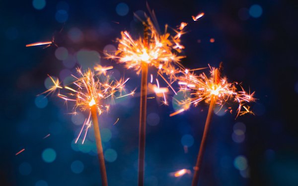 Цветной бенгальский огонь