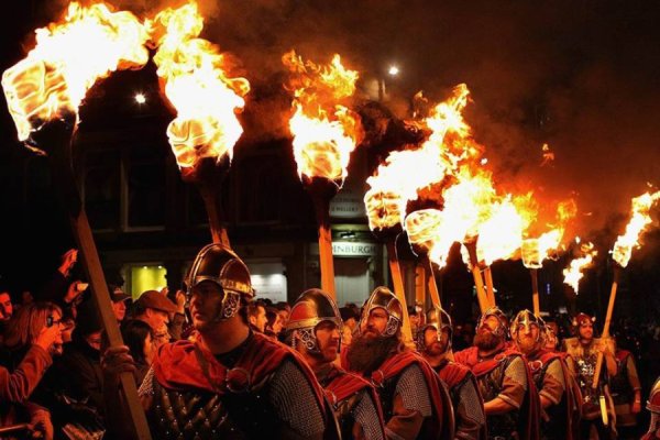 Праздник Хогмани в Шотландии