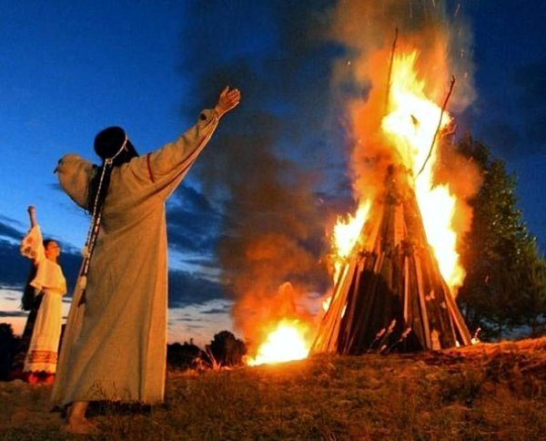 Языческий костер