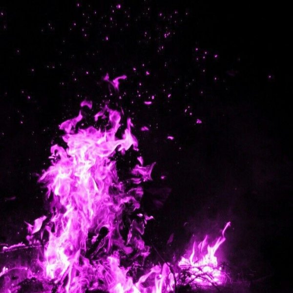 Фиолетовый огонь Эстетика