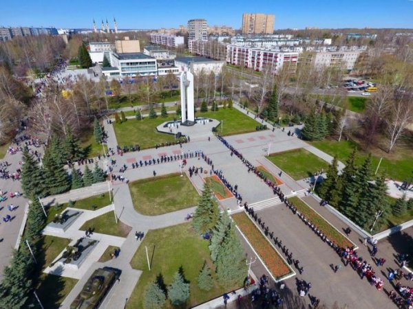 Монумент Победы Нижнекамск