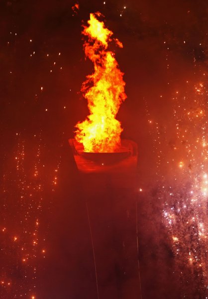 Горящая чаша