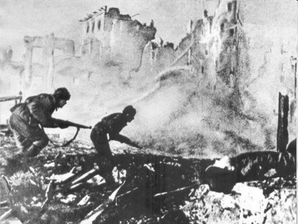 Сталинград фильм 1943