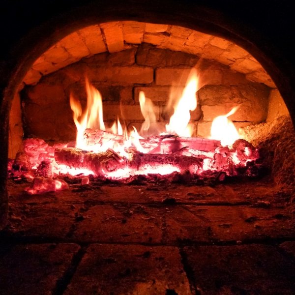 Русская печь с огнем