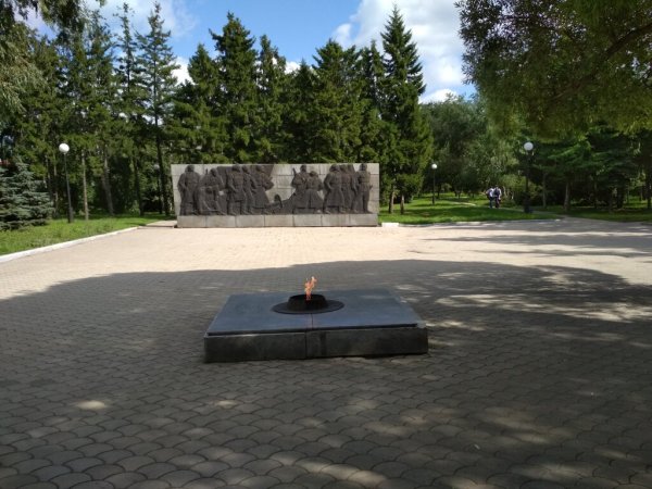 Парк Победы в Омске мемориальный комплекс
