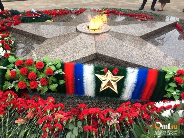 Вечный огонь в Омске в парке Победы