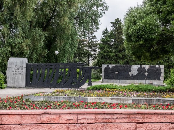Мемориальный комплекс вечный огонь Омск