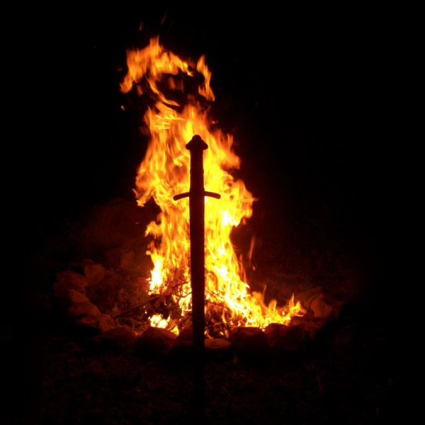 Крест в огне