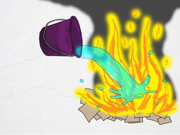 Пожар тушат водой