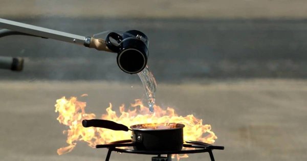 Подливание масла в огонь