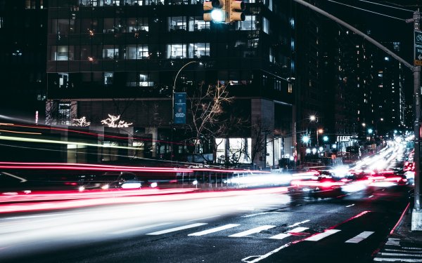 Фон ночной город с дорогой