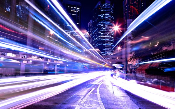 Ночной город в движении