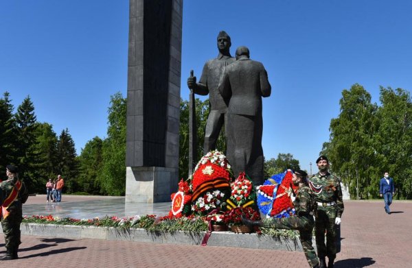 Барнаул мемориал славы вечный огонь