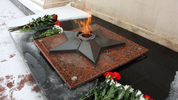 Вечный огонь Салехард