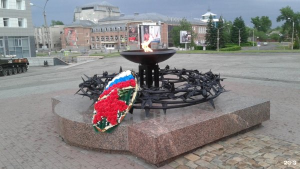 Памятник воинам интернационалистам в Барнауле