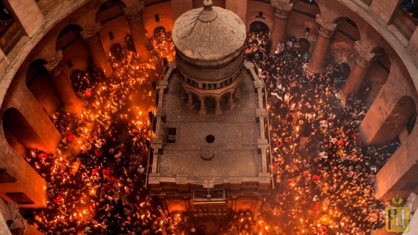 Храм гроба Господня в Иерусалиме Благодатный огонь